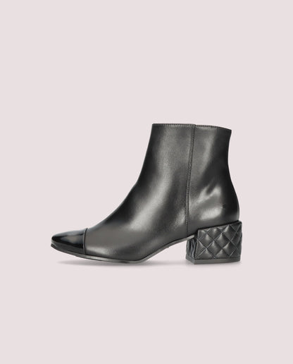 JENDAYI SHADE BLACK ANKLE BOOTS